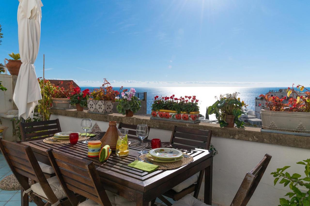 Estate4Home - Casa Peppenella Positano Buitenkant foto